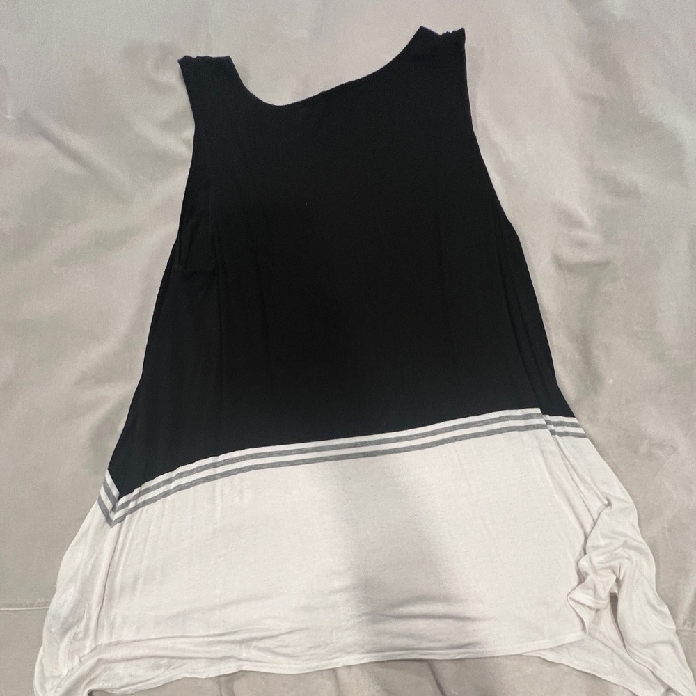 Max Edition Tank Top - Picture 5 of 5